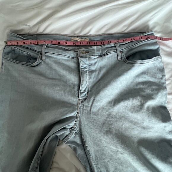 ✨Levi’s Women 311 Shaping Skinny Capri Jeans 22W Mid Rise Stretch Denim - Picture 8 of 8